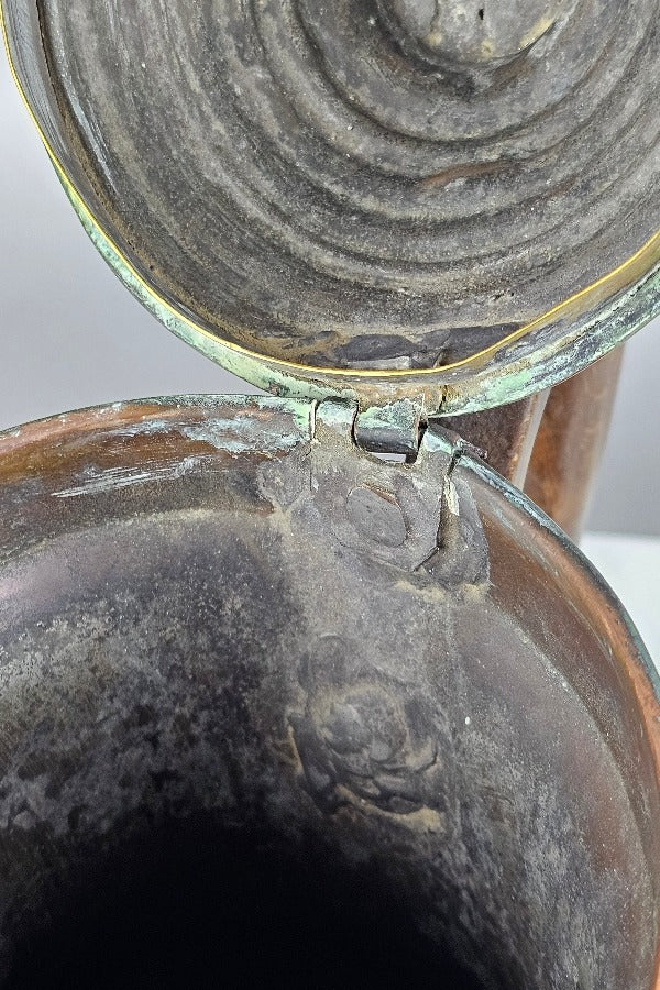 18th century London Coffee House Coffee Pot
