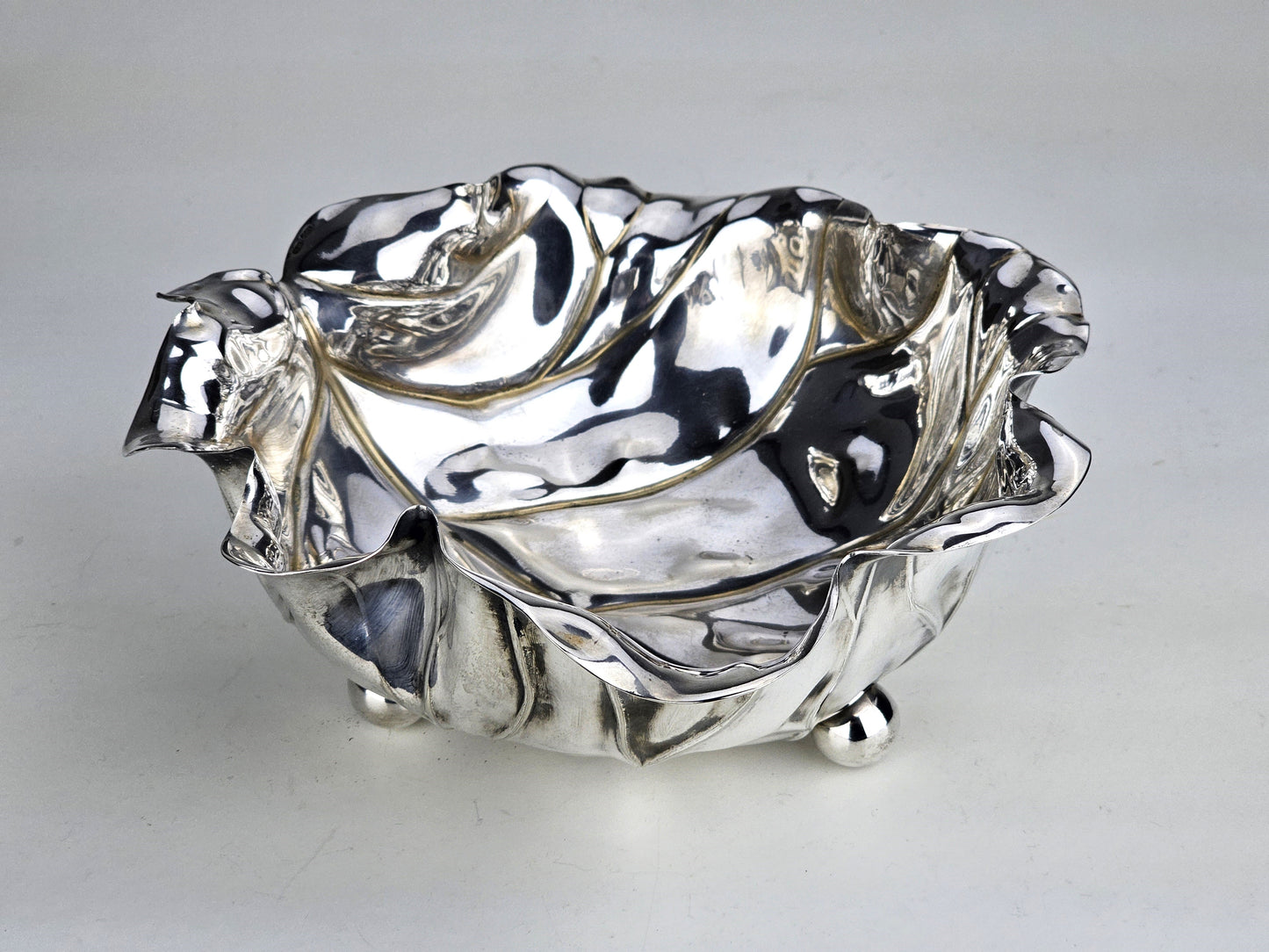 silver centrepiece bowl