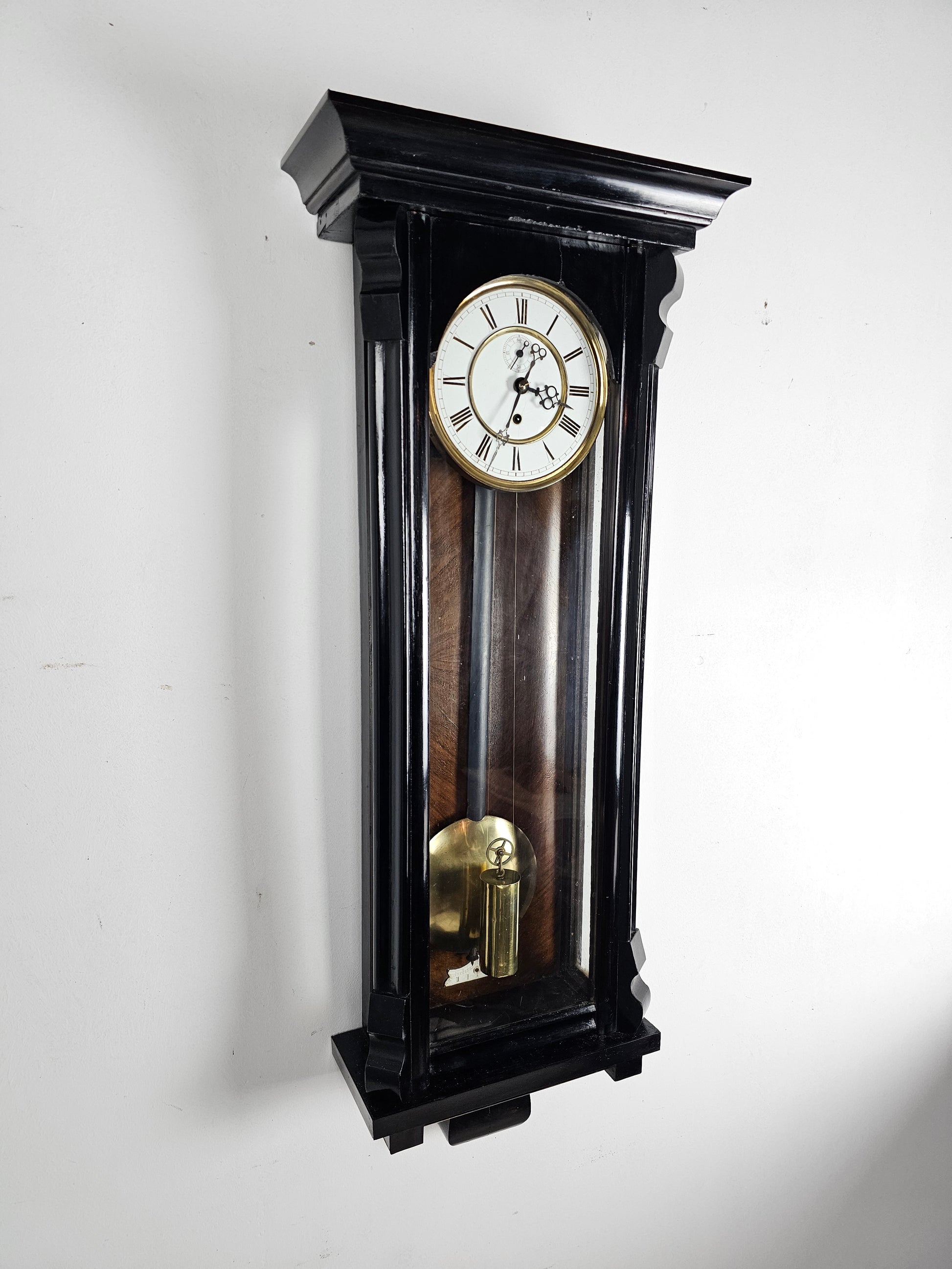 Regulator wall clock.