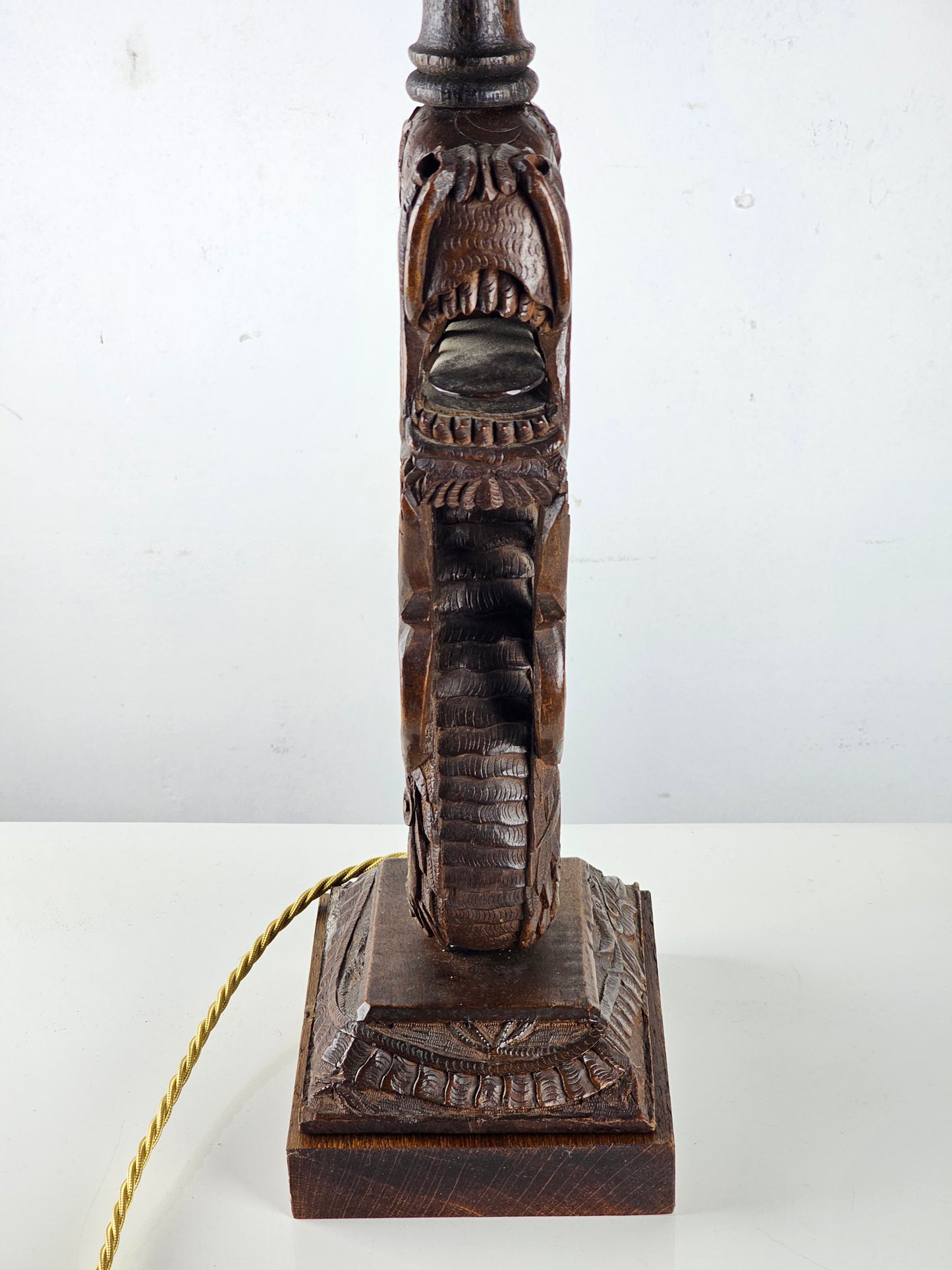 Carved Shenlong Dragon Table Lamp