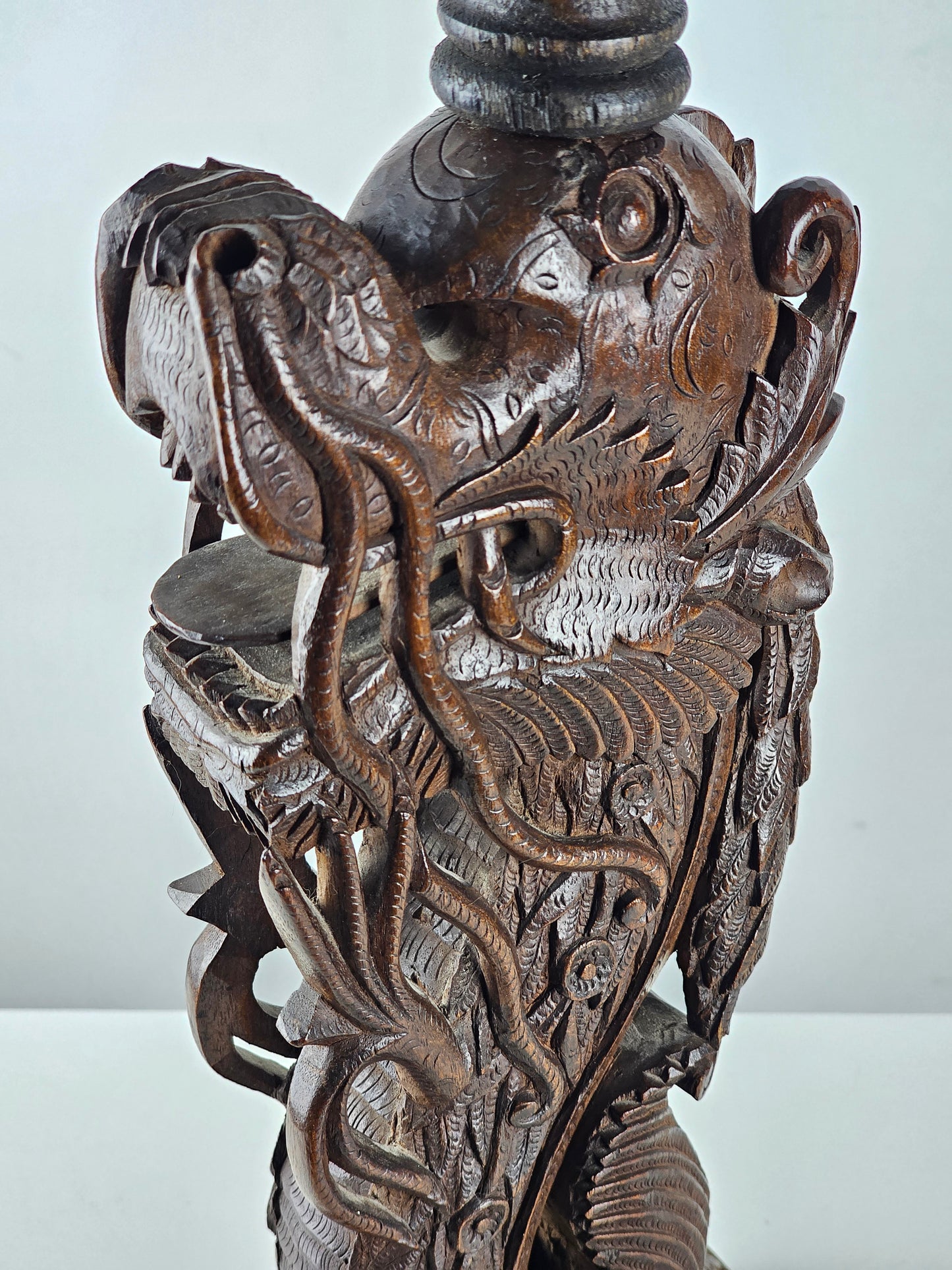 Carved Shenlong Dragon Table Lamp