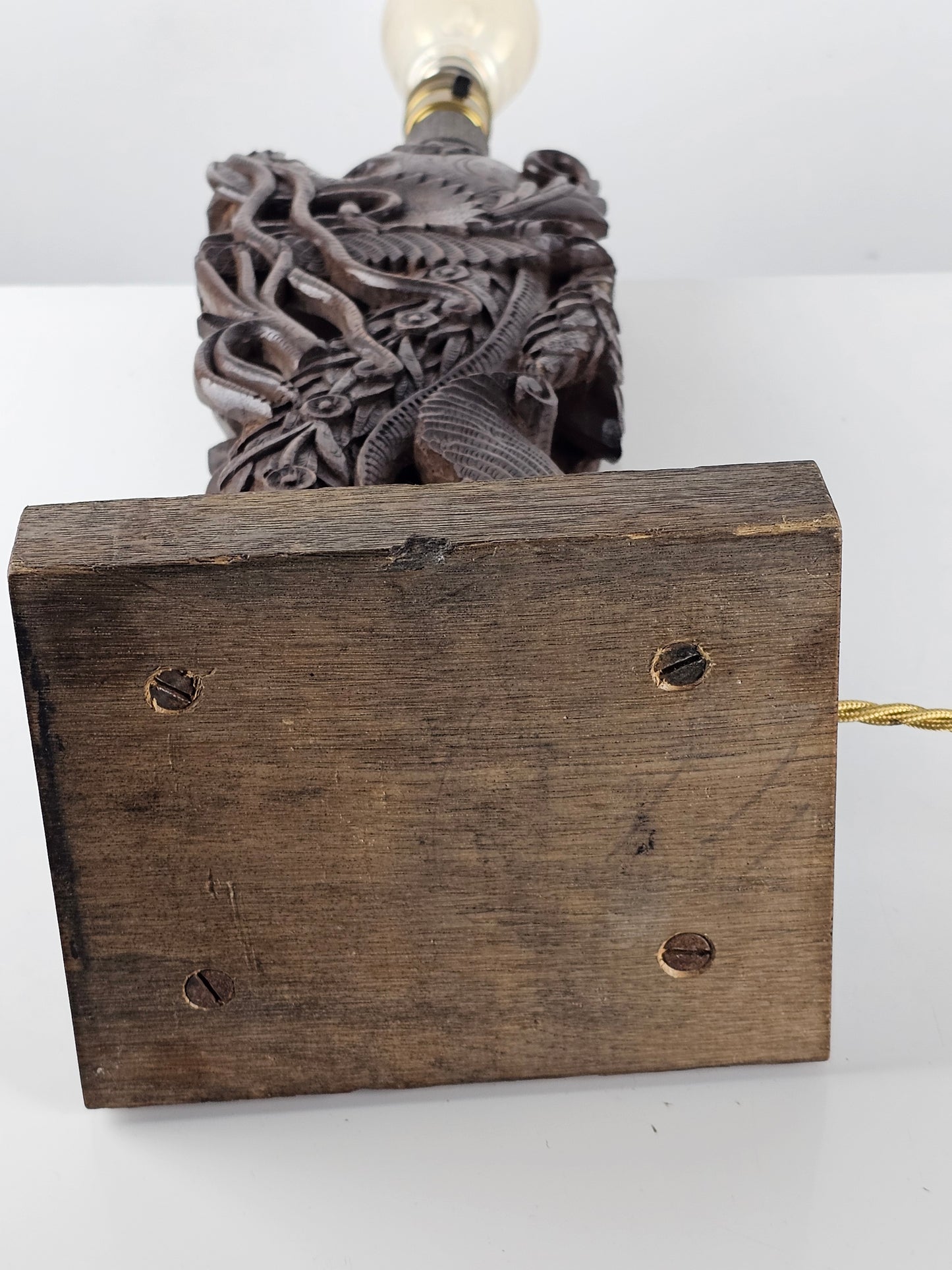 Carved Shenlong Dragon Table Lamp
