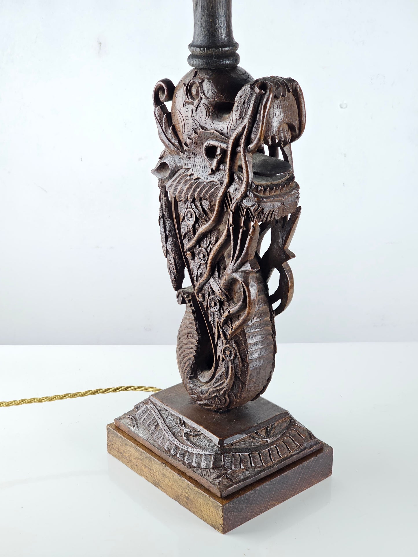 Carved Shenlong Dragon Table Lamp