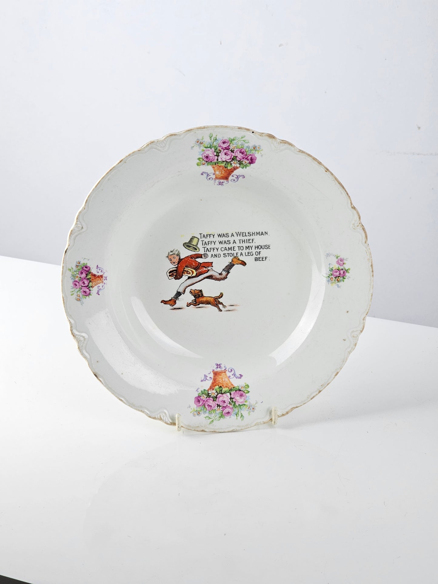 Meakin pottery bowl Taffy was a Welshman