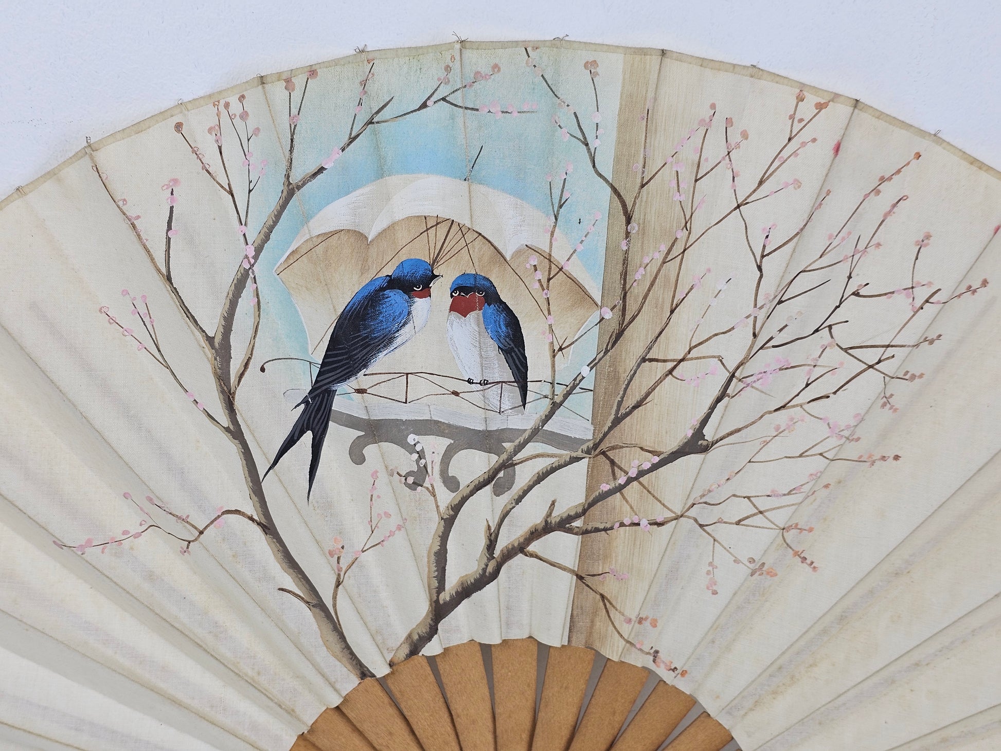 handheld fan with Swallows