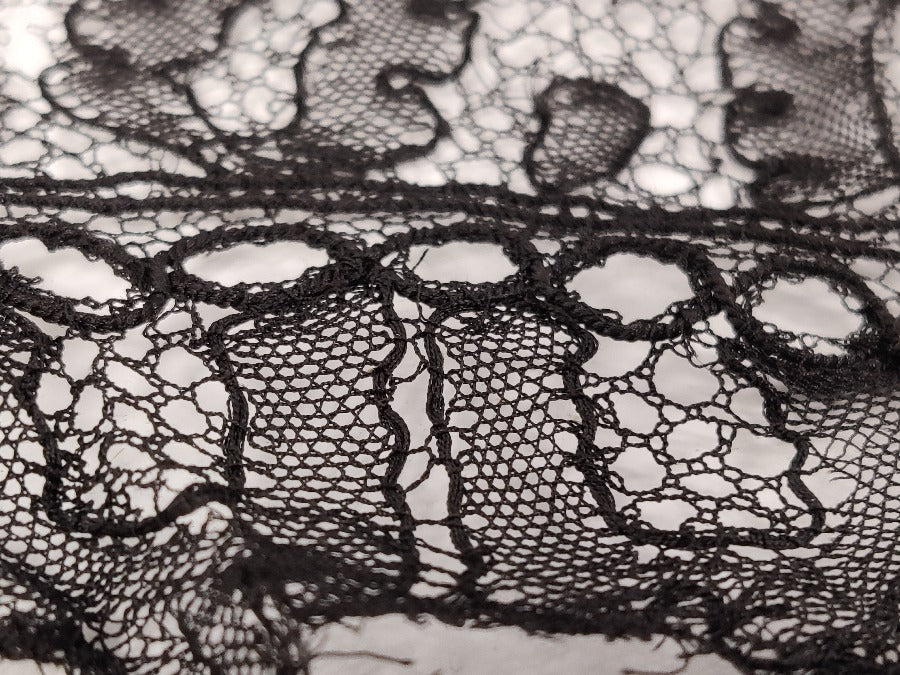Victorian Black Chantilly Lace Shawl