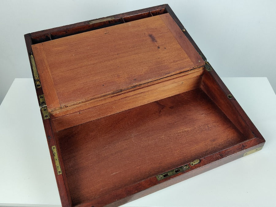 Military Campaign Writing Box/Slope