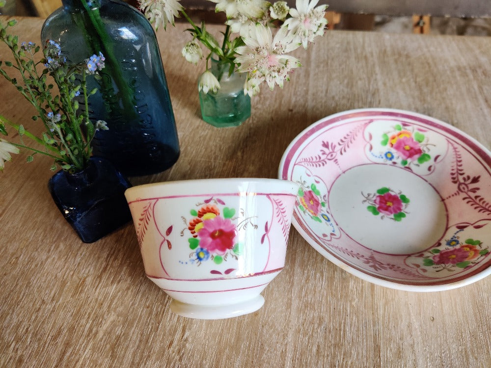 Tea Bowl & Saucer - Lustre