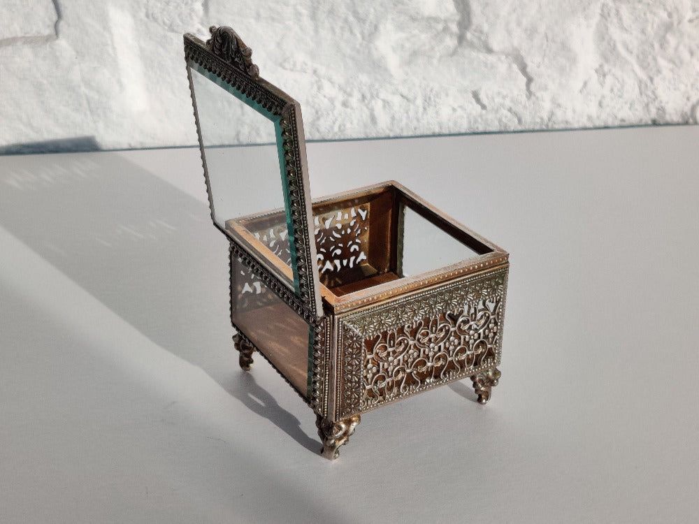Trinket/Casket Box - French