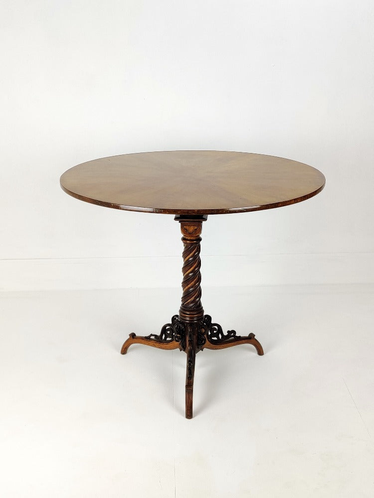 Arts & Crafts table