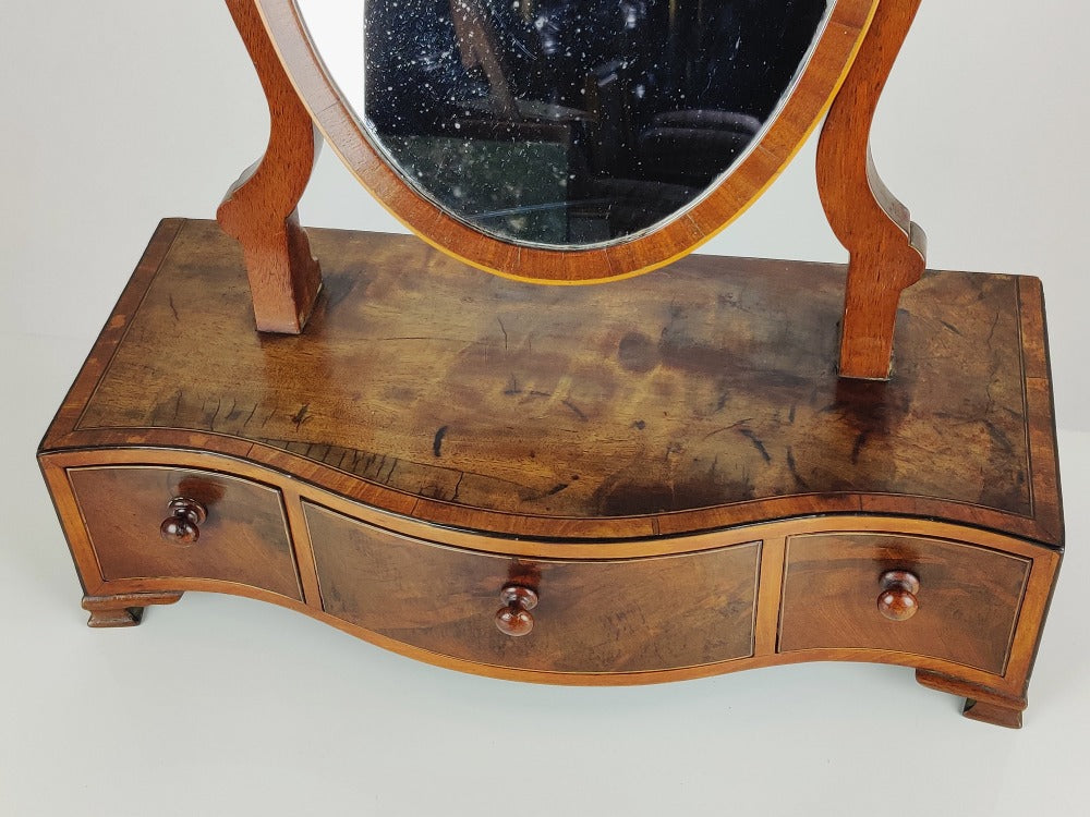 Georgian dressing table mirror