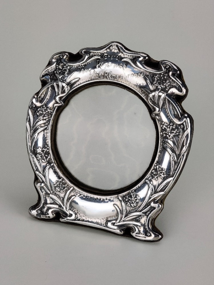 antique silver photo frame