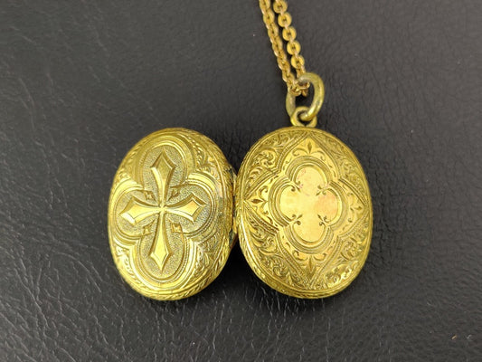 Gold Locket & Chain