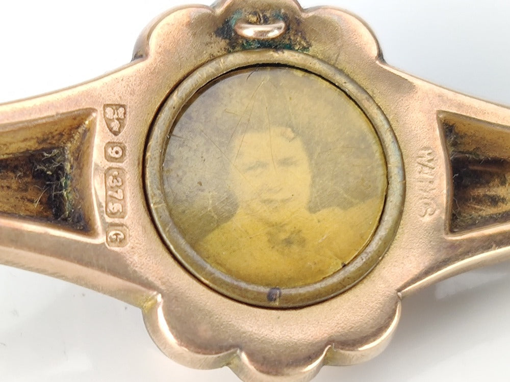 Gold Locket Brooch - Sweet Heart