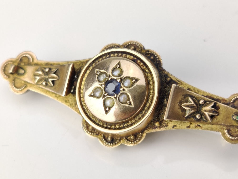Gold Locket Brooch - Sweet Heart