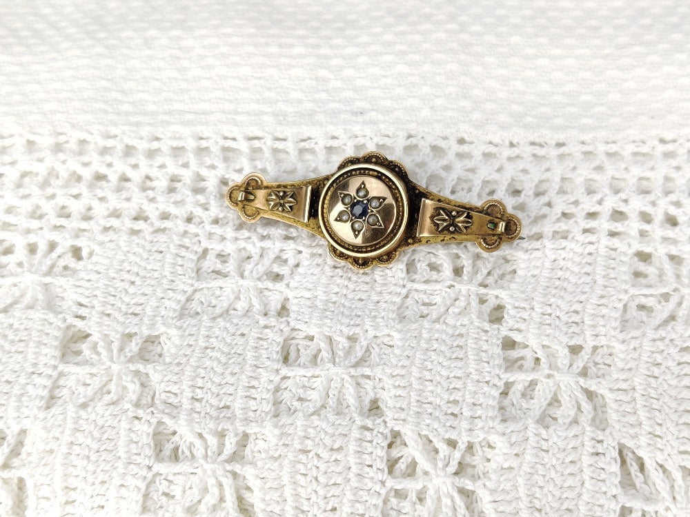 Gold Locket Brooch - Sweet Heart