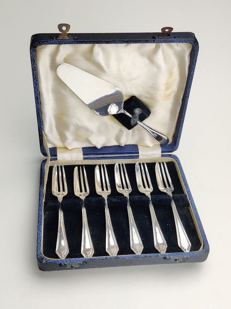 Pastry forks