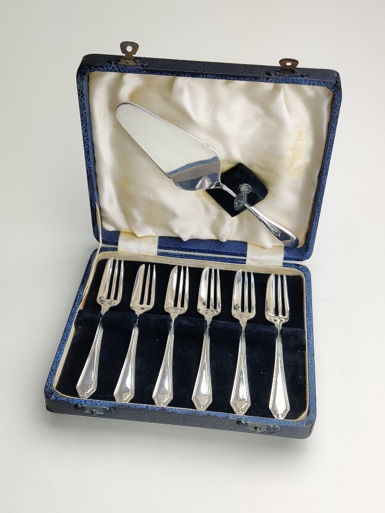 Pastry forks & server
