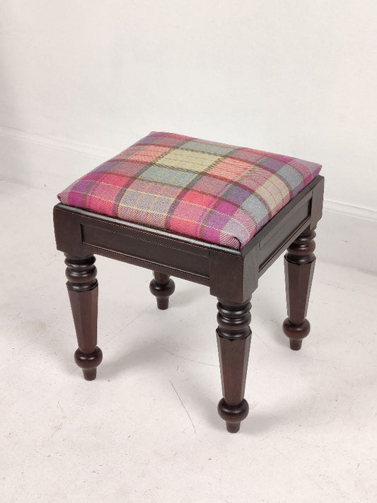 William IV stool