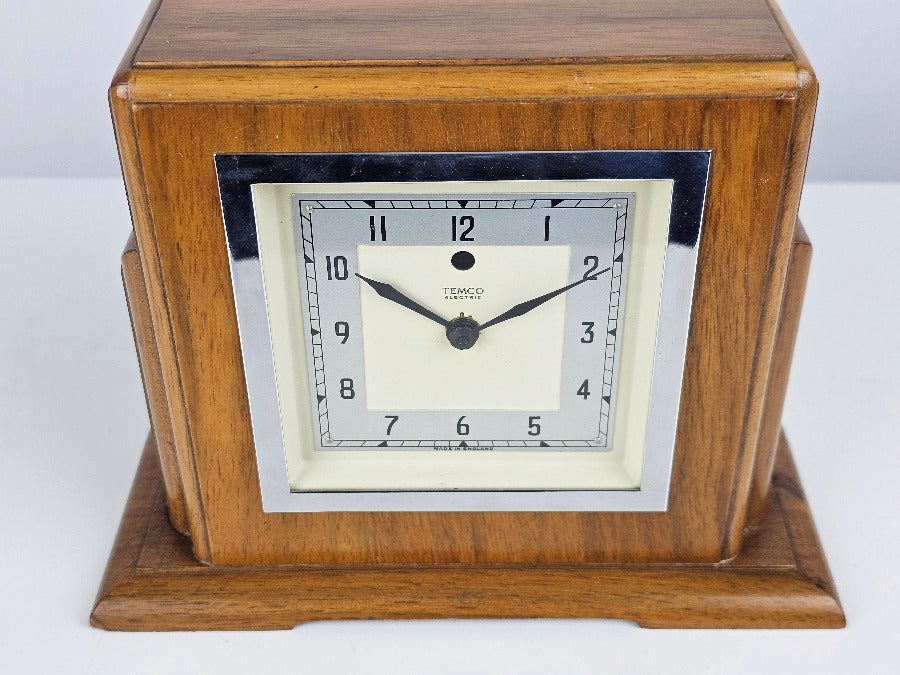early electric clock