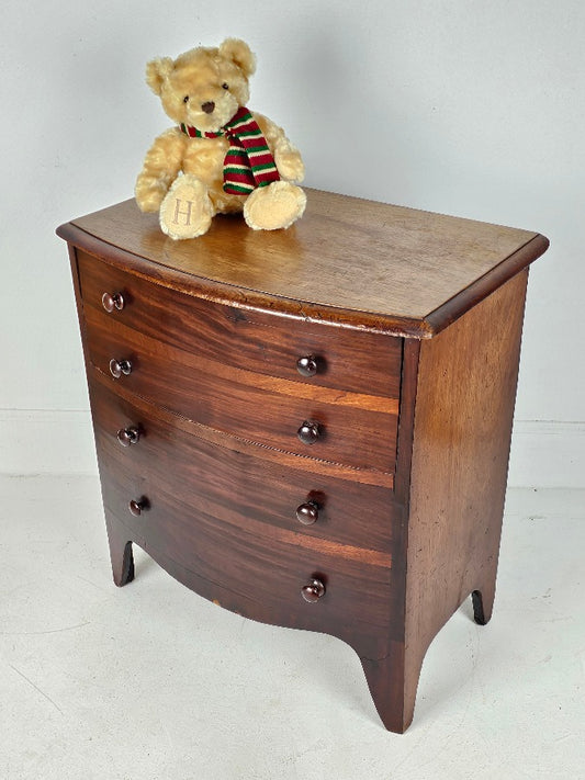 Commode chest