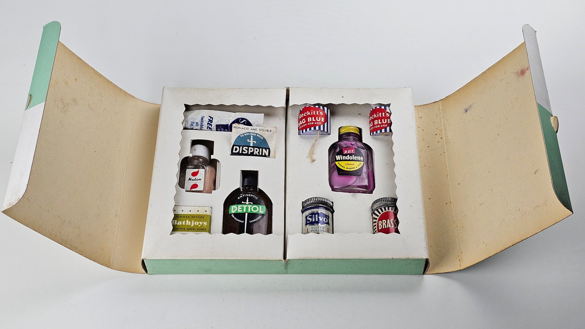 Rickett & Sons boxed samples