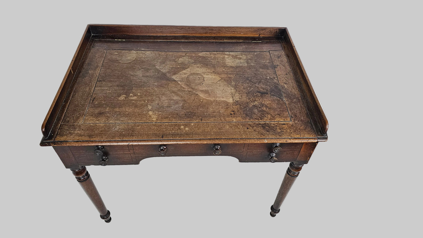 Georgian Wash Stand/Table
