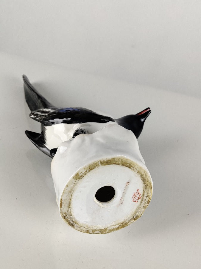 Porcelain Magpie Bird Figurine