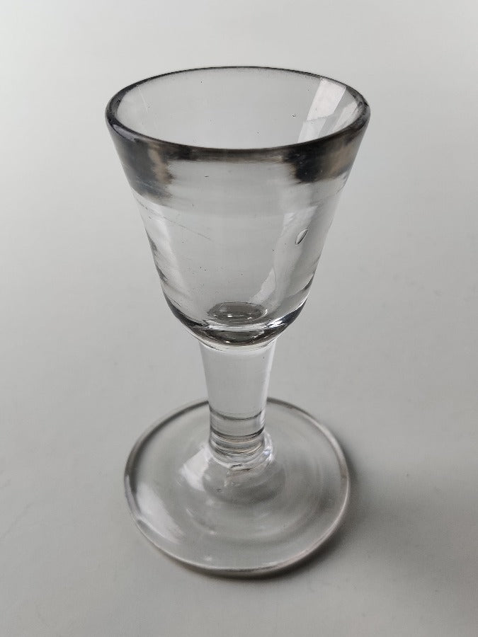 Georgian deceptive glass