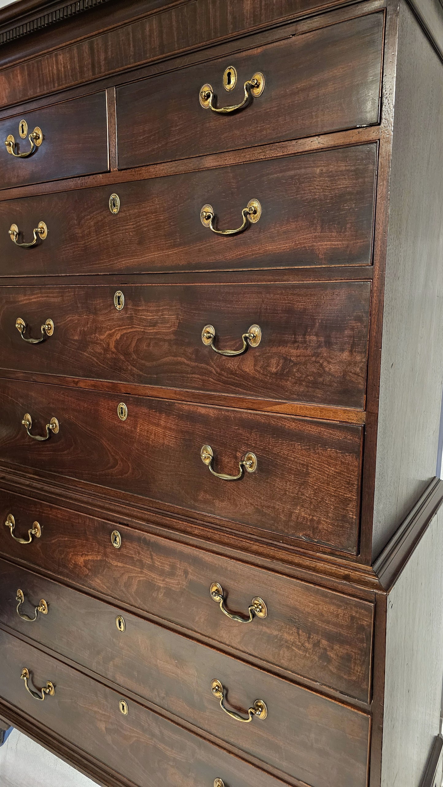 antique chest of drawers