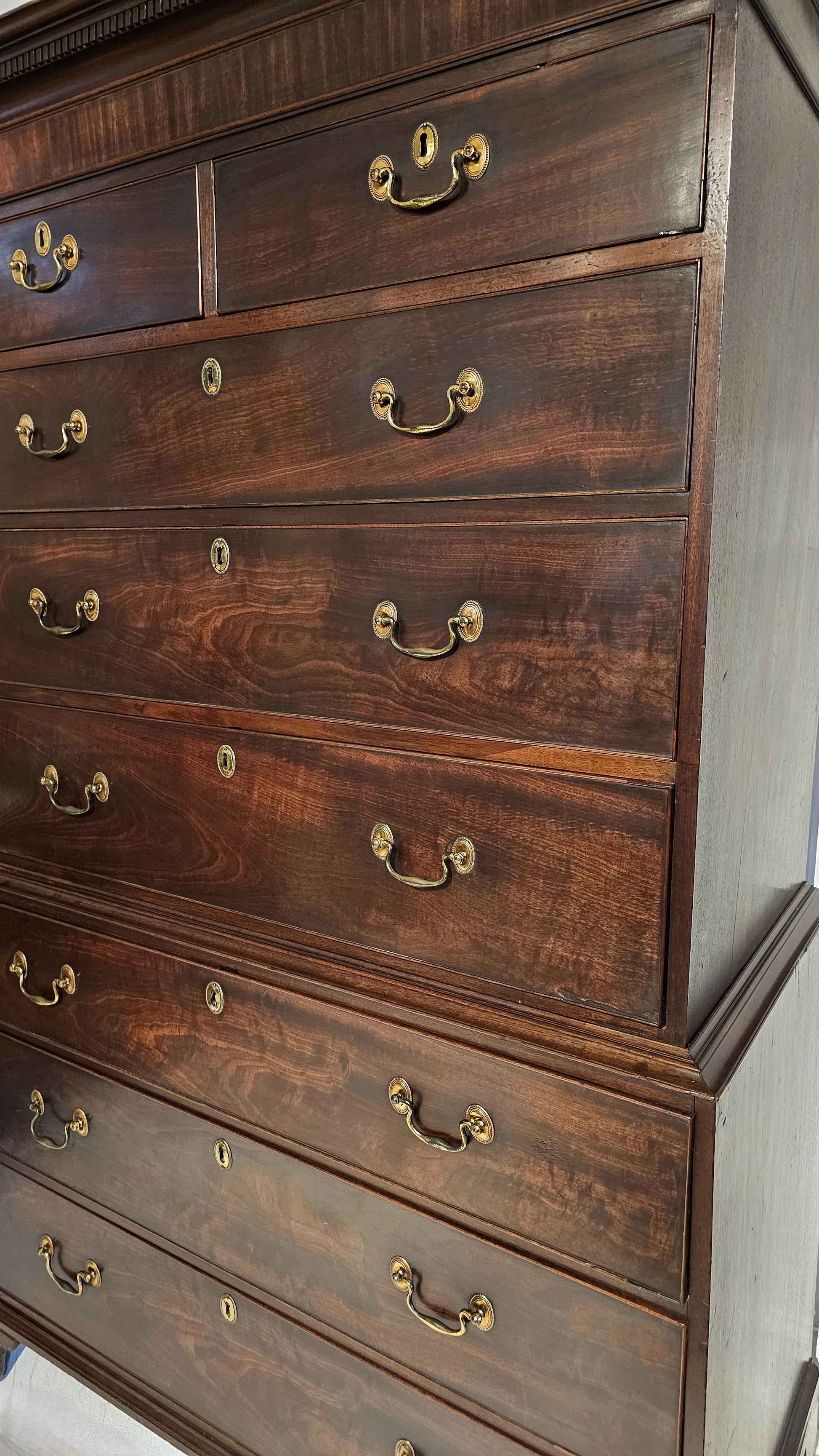 antique chest of drawers
