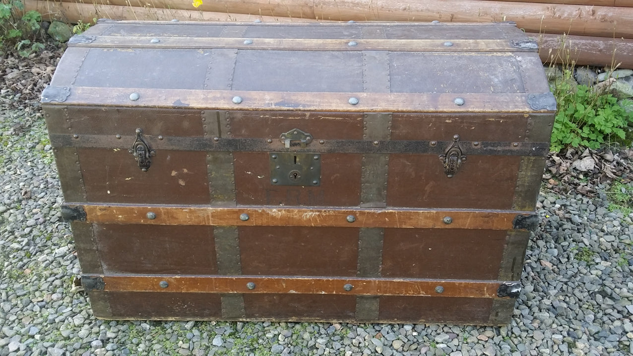 Vintage storage trunk