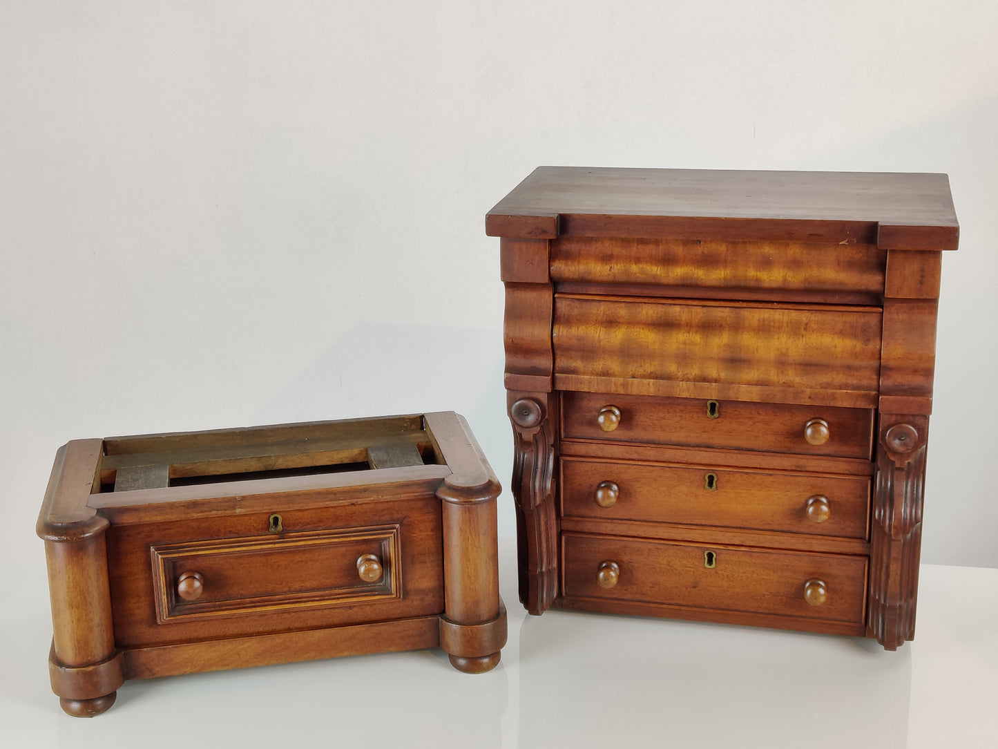Apprentice - Miniature Chest of Drawers