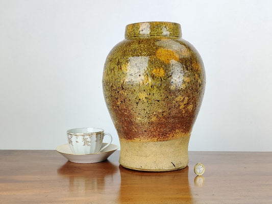 17th century salt gazed pot