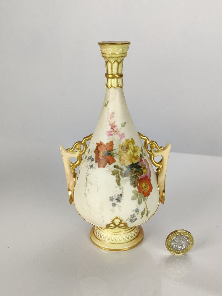 royal worcester Vase